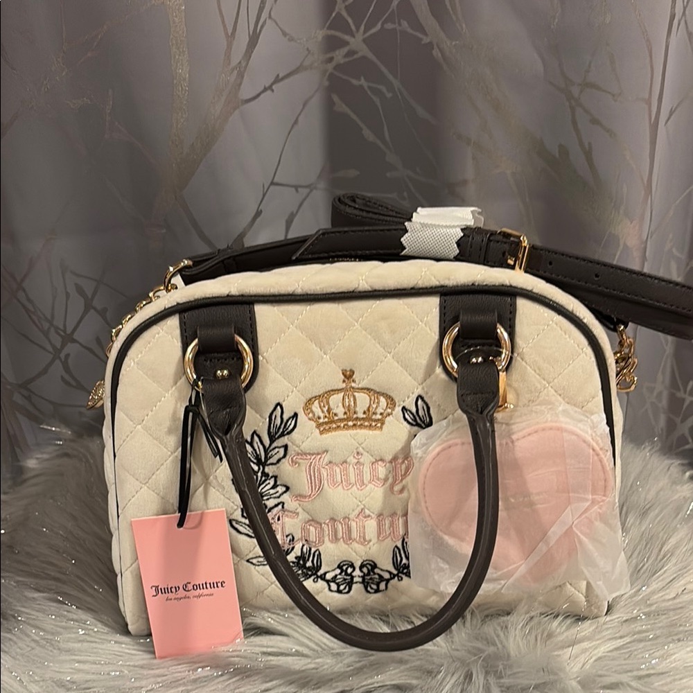 BNWT JUICY COUTURE Quilted Cream Royal Moments Bowler Handbag